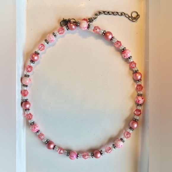Vintage Pink Beaded Choker Necklace Faux Pearl Glass - Picture 6 of 9